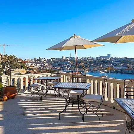 Alojamento de Acomodação e Pequeno-almoço Casa Camelia