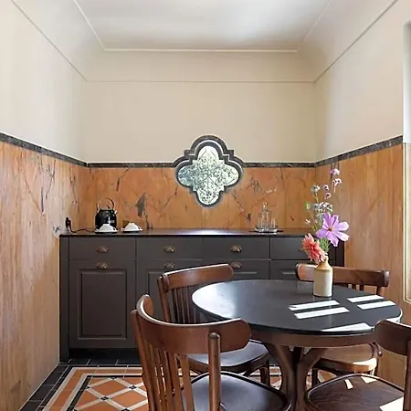 Casa Camelia Alojamento de Acomodação e Pequeno-almoço 4*